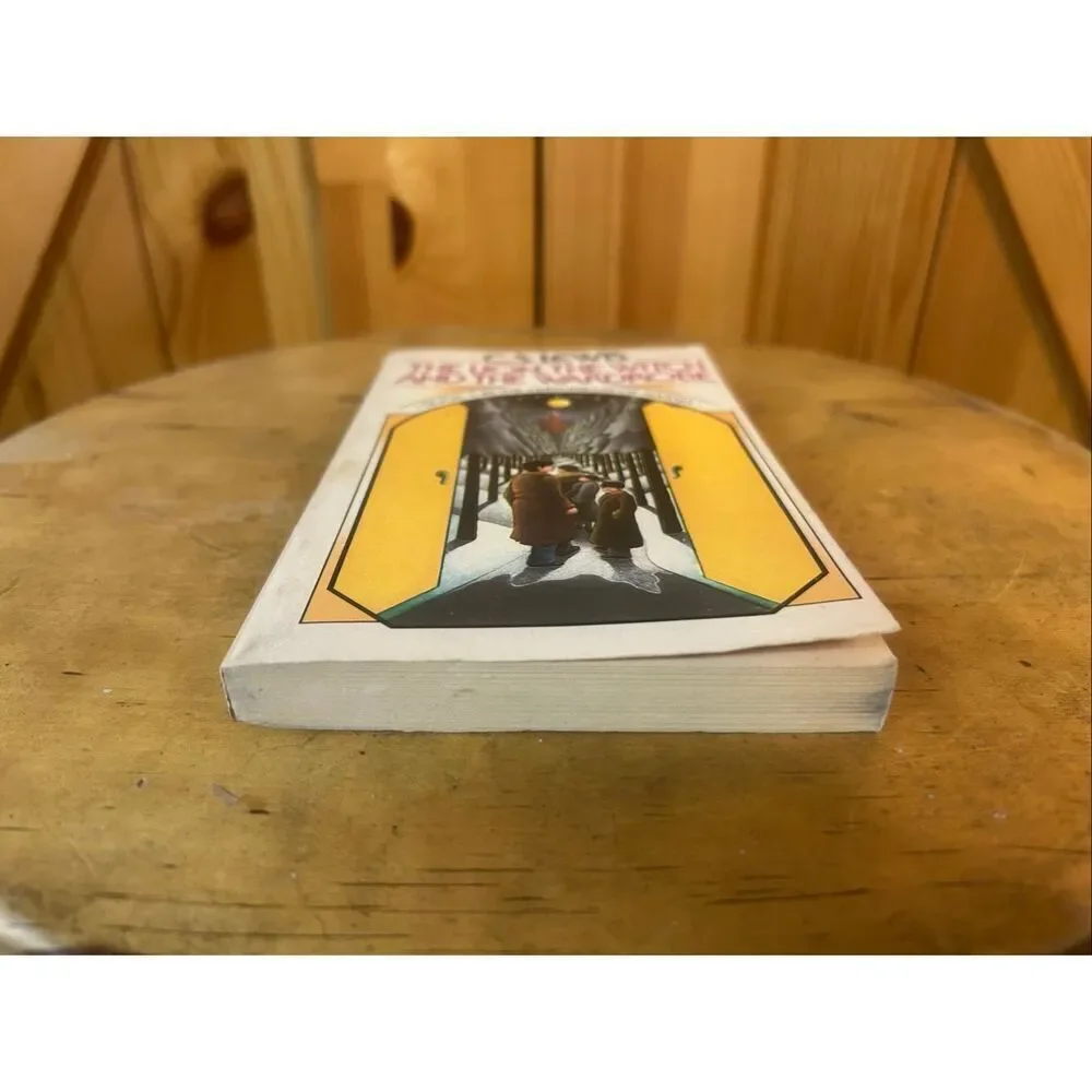 Lion, the Witch and the Wardrobe by C. S. Lewis (1970, Trade Paperback) (5732)